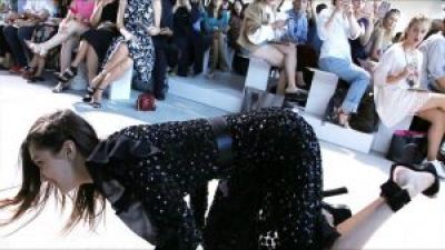 Bella Hadid FALLS ON THE RUNWAY during Fashion Week on theFeed! Photo