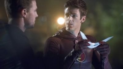The Flash vs. Arrow on The Flash After Show Photo