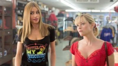 Witherspoon And Vergara Comedy HOT PURSUIT Trailer Review – AMC Movie News Photo