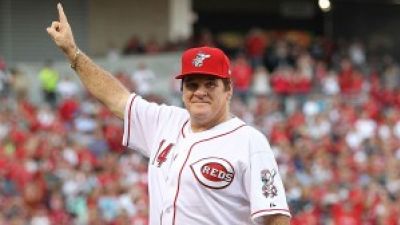 Pete Rose Submits Petition Photo
